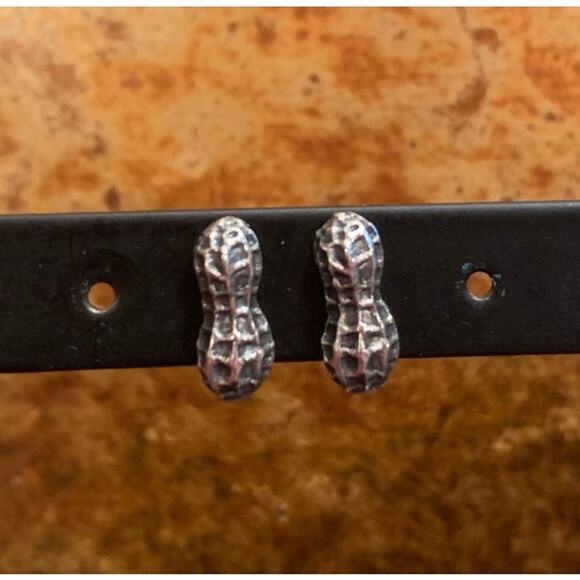 Rare and Retired James Avery Sterling Silver Peanut Earrings - Picture 2 of 8